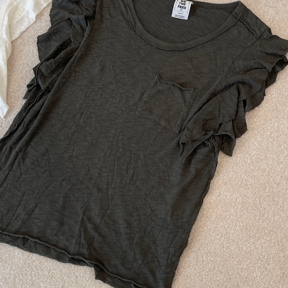 ✨SOLD✨Free People T-Shirts (2 Tops)! - Picture 10 of 11